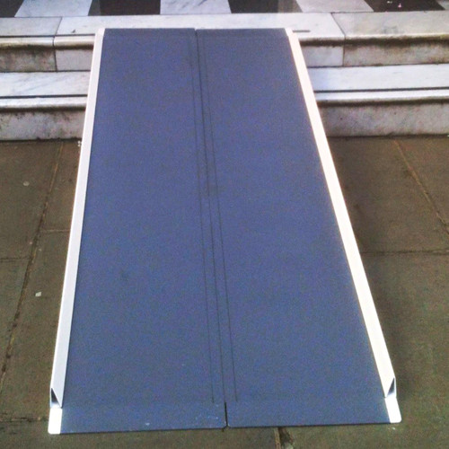 Portable fold aluminium - portable, bi-fold