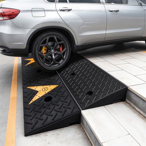 Vehicle loading ramp for - loading,