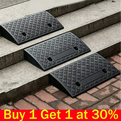 Heavy duty rubber kerb - heavy, door