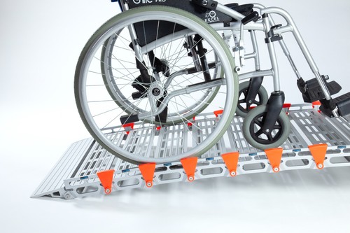 Rollable wheelchair ramp 3ft - rollable,